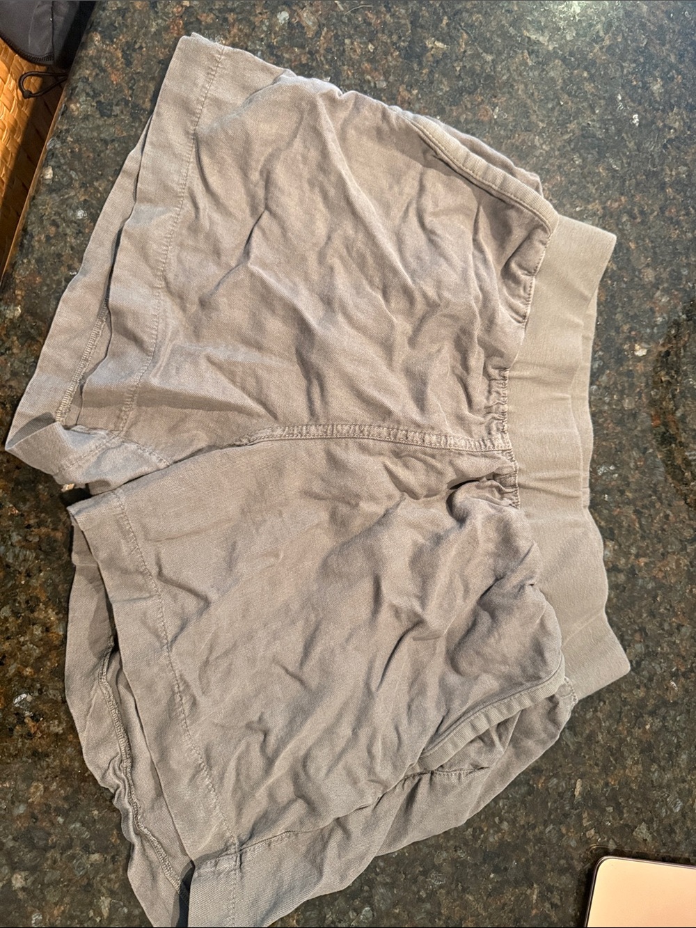 Faherty shorts — khaki green — size M